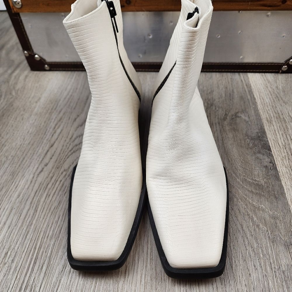 NWOB Frame Le Maddox Lizard Ankle Boots size 39 - Picture 2 of 9